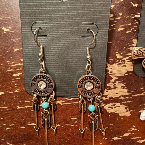 Handmade hook back earrings - Picture 2 of 5